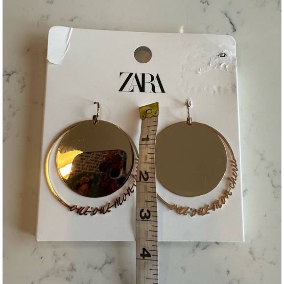 NWT Zara Text Detail Oui Oui Mon Cheri Round Gold Earrings - Picture 8 of 8